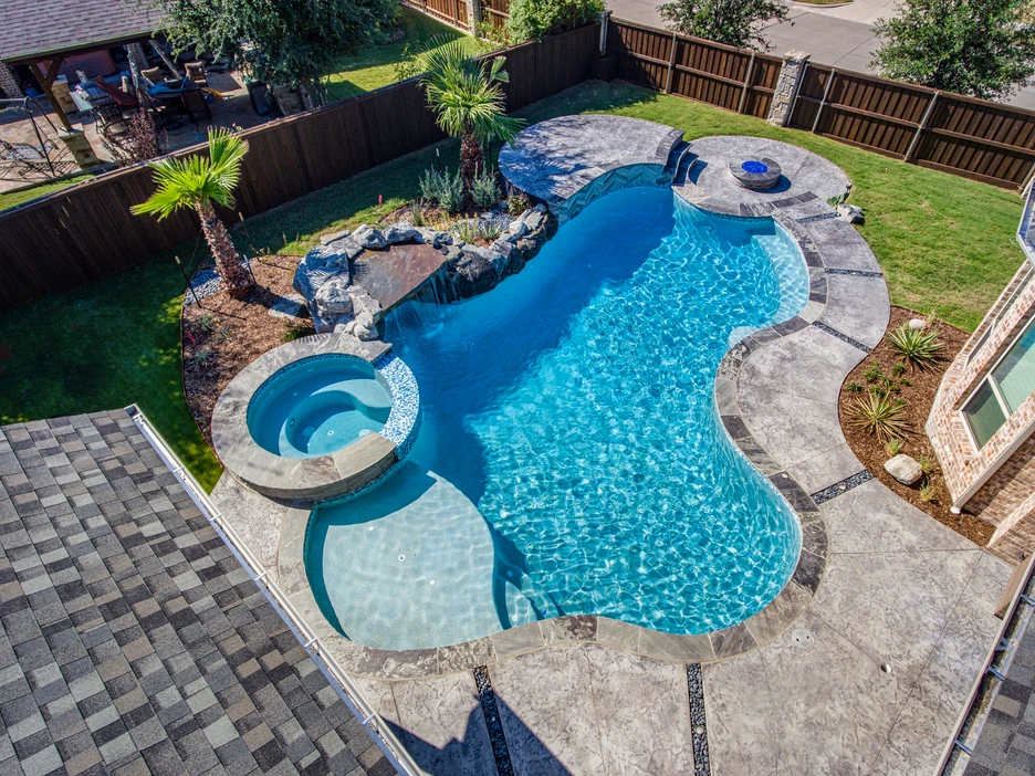 Living Water Custom Pools — gallery image 4