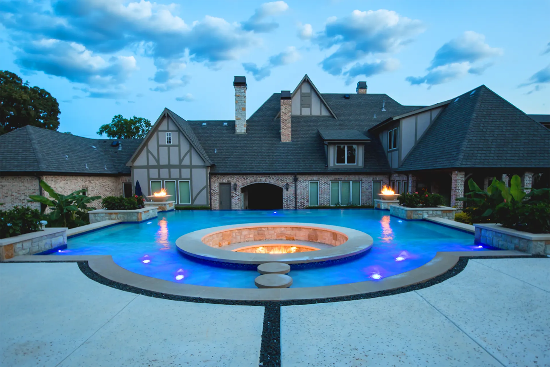 Highland custom pool project